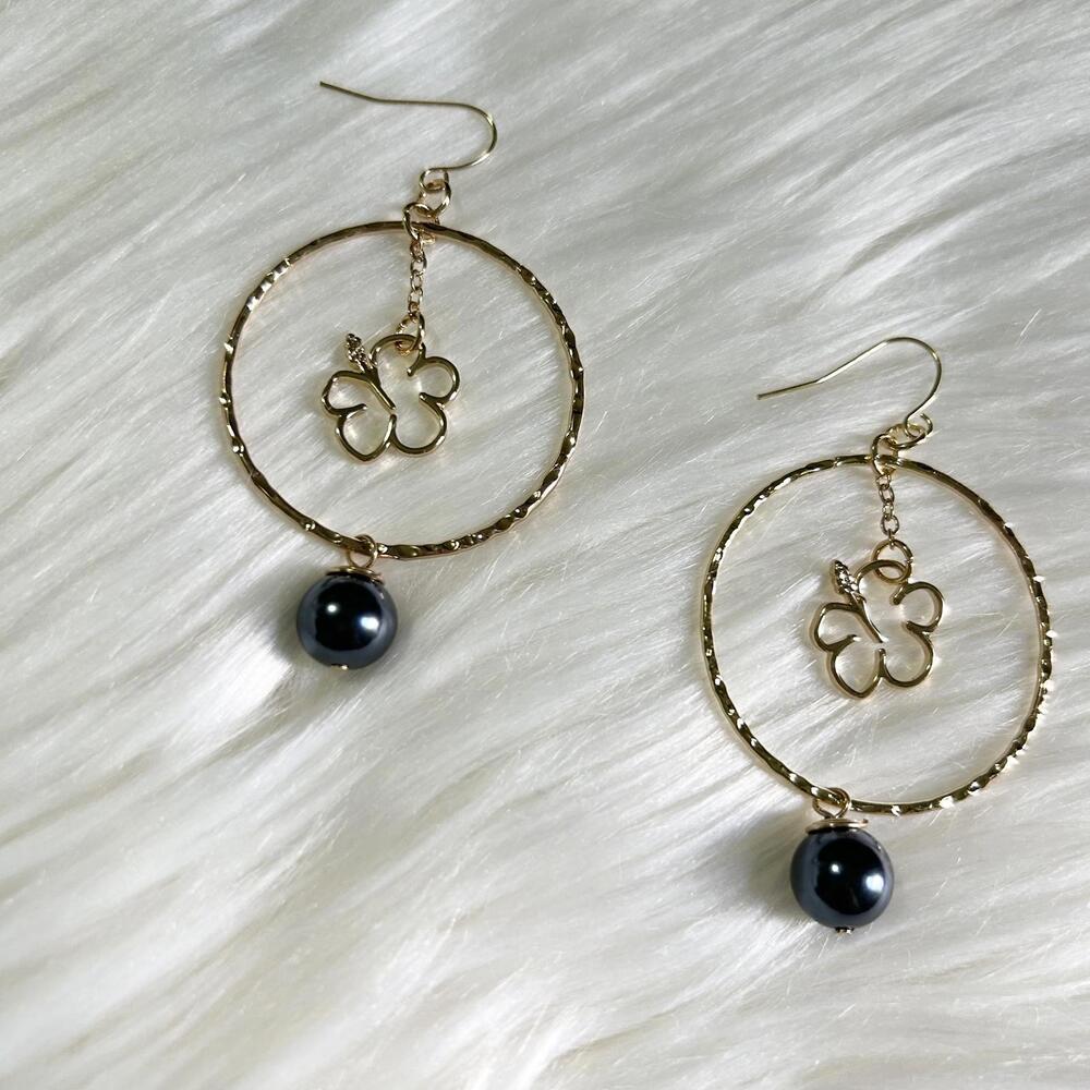 Gold Plated Hibiscus Tahitian Pearl Hawaiian Floral Dangle Hoops Earrings - Picture 2 of 2
